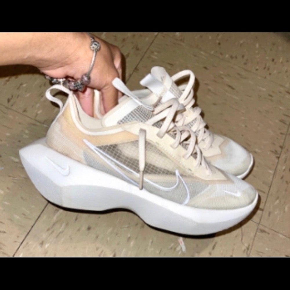 NIKE VISTA LITE